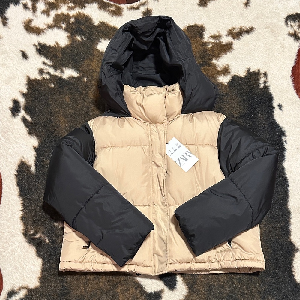 🎯Zara Beige and Black Hooded Puffer Jacket